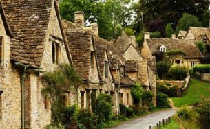 10 ngôi làng đẹp như cổ tích