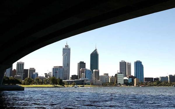  7. Perth, Australia Perth là một thành phố có cá tính riêng biệt, người dân phóng khoáng. Nơi đây cũng được biết đến với ẩm thực ngon và rượu tốt cùng các bãi biển xinh đẹp.