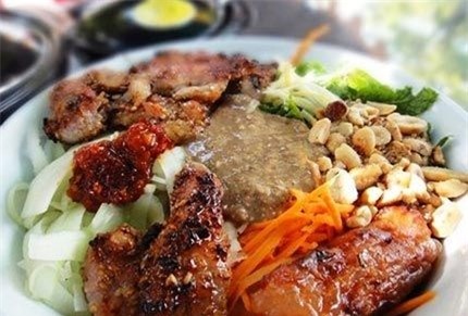 12 quán bún ngon nổi tiếng gắn liền tên phố ở Hà Nội - ảnh 3