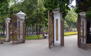 Công viên Bách Thảo