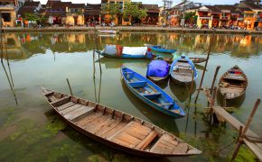 Vẻ đẹp phố cổ Hội An trầm mặc, yên bình