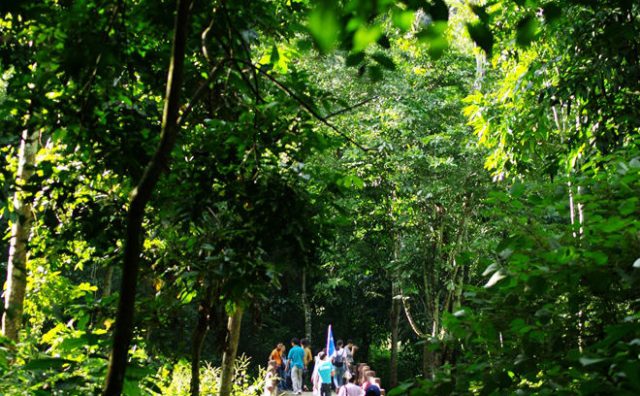 Trên nẻo đường Tây Bắc