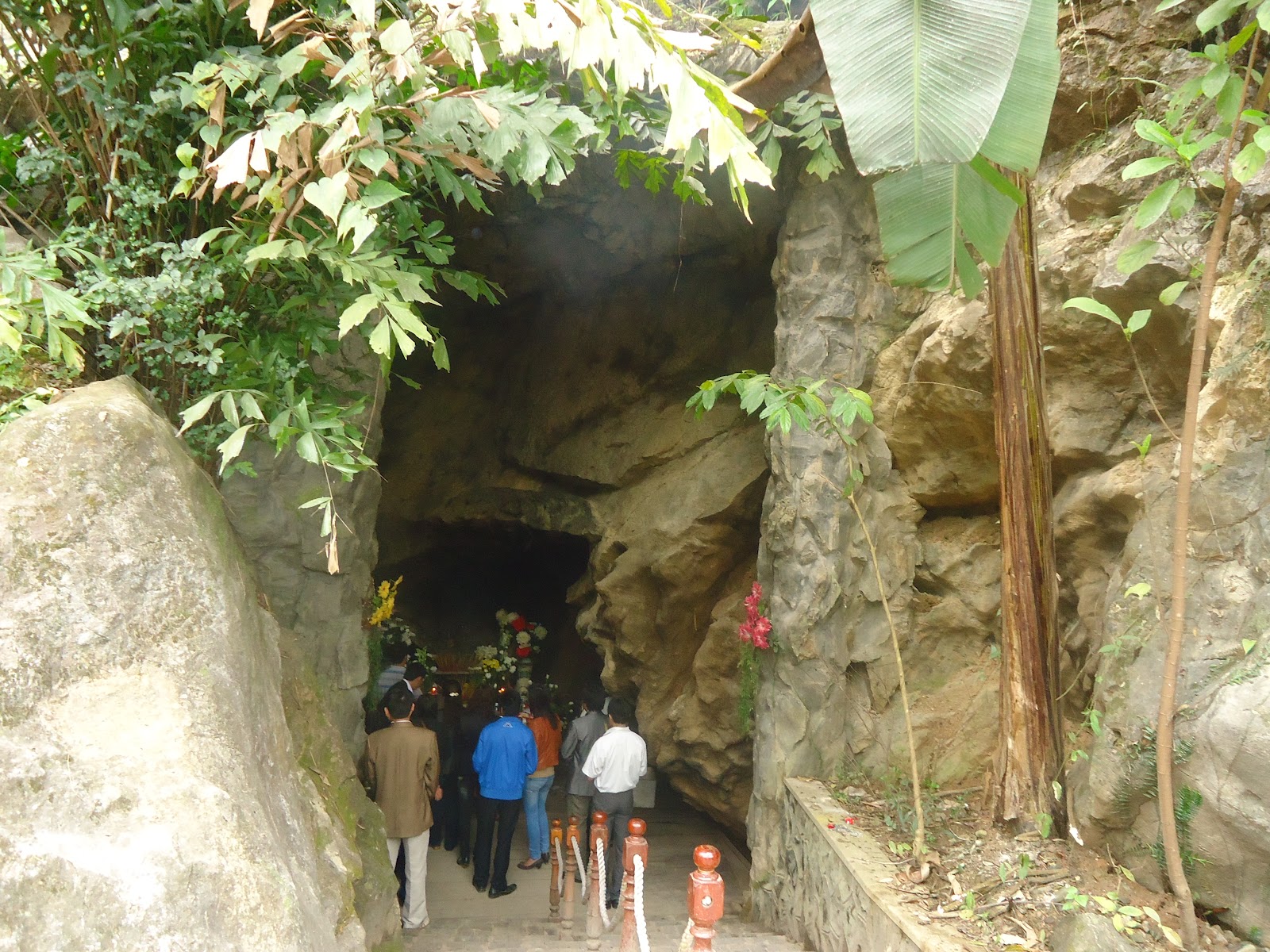 Hang Tám Cô. Ảnh: quangbinhtourism