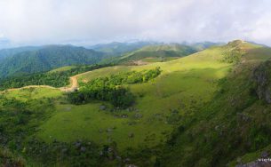 Trải nghiệm nét bình yên của thảo nguyên Đồng Cao