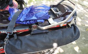 Cách cột đồ khi phượt bằng xe máy