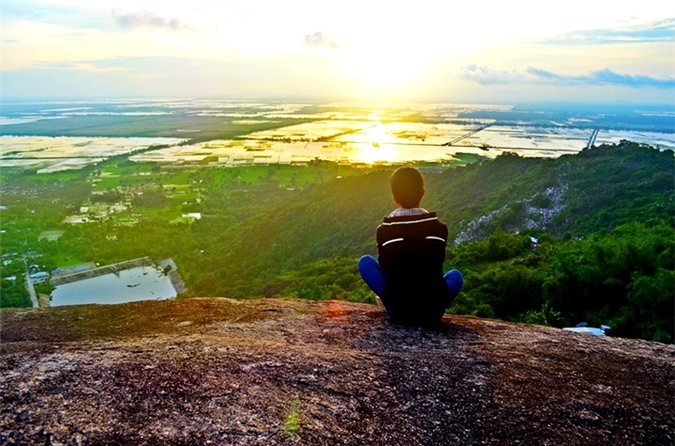 Dồ Hội nhỏ là một nơi ngắm hoàng hôn cũng như bình minh rất tuyệt