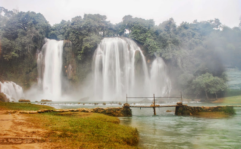 Thác bản Giốc mùa nước đổ