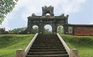 Độc đáo Long Châu Miếu