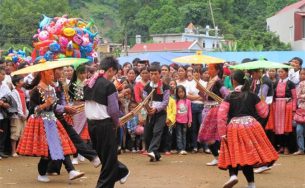 Du lịch 2/9: Lên Mộc Châu đi chợ tình, đón Tết Độc lập