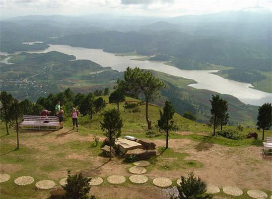 Du lịch Đà Lạt và những điều có thể bạn chưa biết về Langbiang