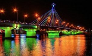 Du lịch Đà Nẵng nên tới đâu, mua đặc sản gì làm quà?