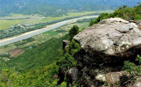 Khám phá thung lũng trên đỉnh Am Thông