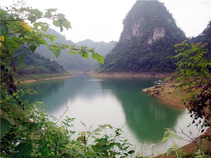 Hồ Thang Hen Cao Bằng
