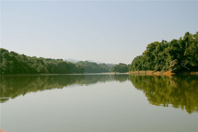 Hồ Pá Khoang trong lành