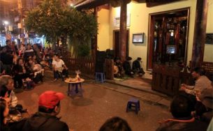Những ngôi đền nổi tiếng linh thiêng ở Hà Nội