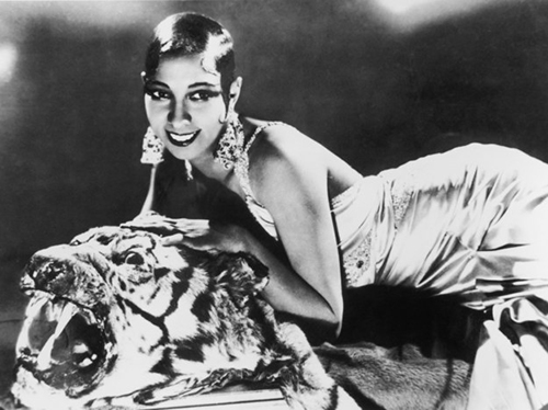 Các ngôi sao thế giới như Josephine Baker, Pablo Picasso, Ernest Hemingway đều coi Paris là quê hương thứ 2 của mình.