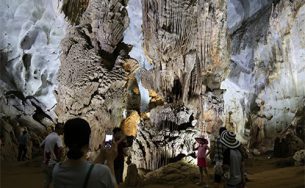 Quảng Bình giảm giá phòng và tour trong tháng 8