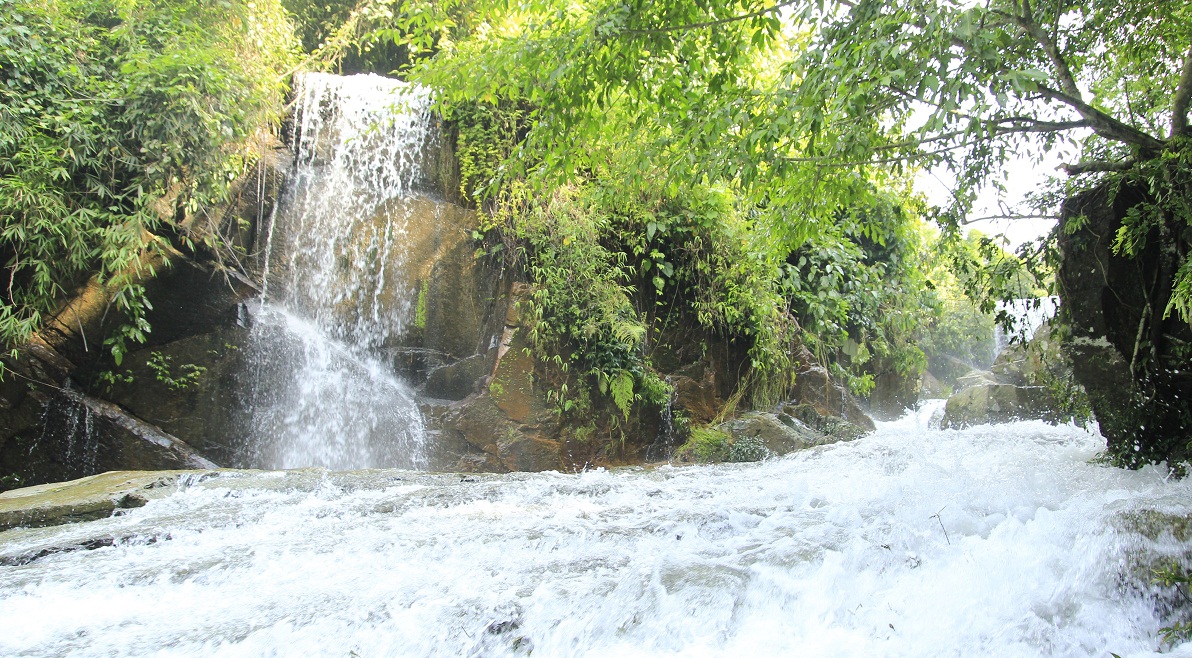 Khu du lịch Khoang Xanh 