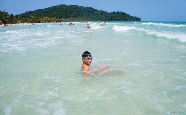 Tổng hợp tất cả những lưu ý khi tắm biển, bạn đã biết chưa?