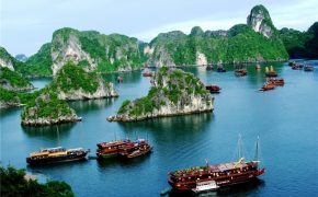 Vịnh Hạ Long là một trong những di sản nổi bật của thế giới