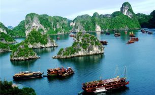 Vịnh Hạ Long là một trong những di sản nổi bật của thế giới