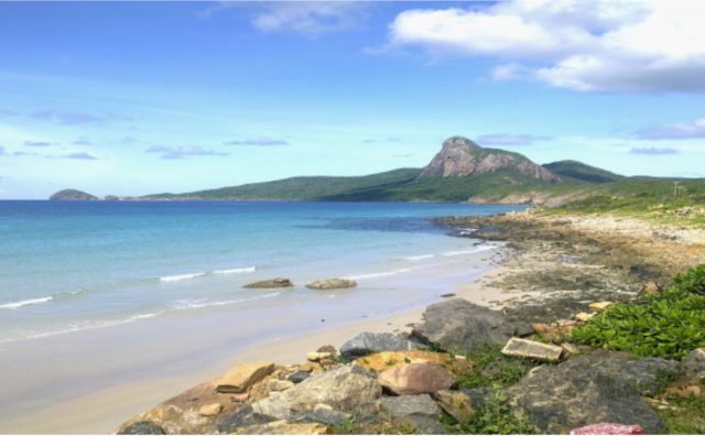 Côn đảo thu hút với vẻ đẹp hoang sơ và những dấu ấn lịch sử