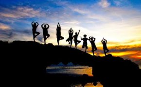 Lý Sơn hạn chế du khách leo lên cổng Tò Vò