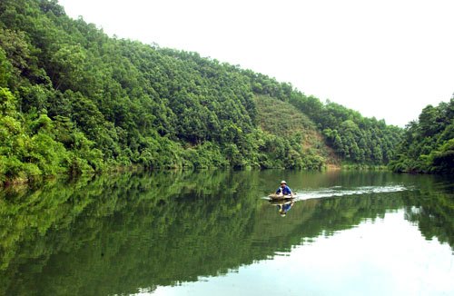 Đầm Ao Châu ở Phú Thọ