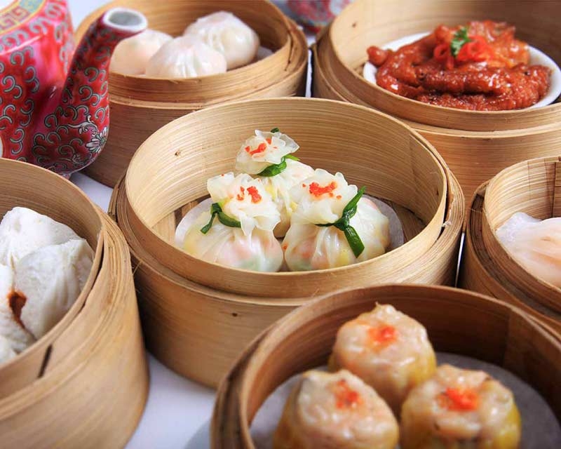 Ngọc Mai Đỏ nổi tiếng với các món Á Đông, Dimsum...