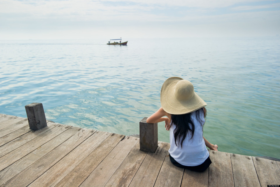 Ngay cả khi bạn có phương tiện di chuyển cá nhân, cảnh đông đúc trên đường đi, ở vùng đất bạn đến cũng khó tạo cảm giác an toàn.