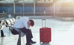 Du lịch nước ngoài và những rắc rối từ hộ chiếu