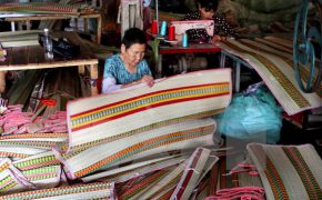 Làng nghề dệt chiếu Lác Long Định Long An