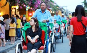 “Đại sứ du lịch xích lô” quảng bá hình ảnh Hội An đến du khách