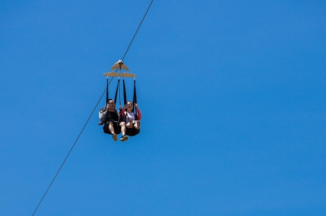 Đường trượt Zipline sở hữu 3 kỷ lục Việt Nam tại Vinpearl Nha Trang - 2 Đường trượt Zipline sở hữu 3 kỷ lục Việt Nam tại Vinpearl Nha Trang - 2