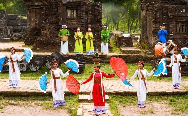 Nhiều hoạt động kỷ niệm 20 năm Đô thị cổ Hội An và Mỹ Sơn được công nhận Di sản văn hóa Thế giới