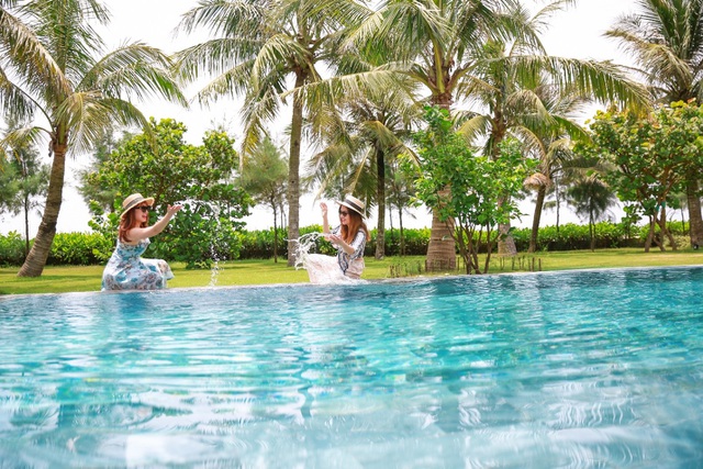 Rủ nhau đi trốn ở những villa view biển vạn người mê tại miền Trung - 3 Rủ nhau đi trốn ở những villa view biển vạn người mê tại miền Trung - 3