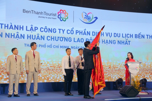 BenThanh Tourist đón Huân chương Lao động hạng Nhất - 2 BenThanh Tourist đón Huân chương Lao động hạng Nhất - 2