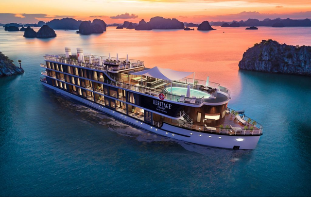 Hạ thuỷ du thuyền 5 sao phong cách Boutique đầu tiên tại Việt Nam - 8 Hạ thuỷ du thuyền 5 sao phong cách Boutique đầu tiên tại Việt Nam - 8