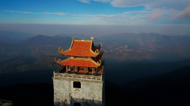 Đại hồng chung - Vọng lĩnh cao đài - Fansipan.jpg