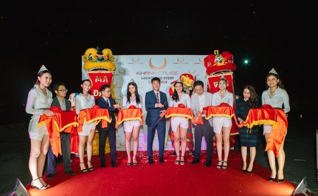 Du thuyền 4 sao chuẩn quốc tế ra mắt tại Sài Gòn