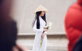 Du khách nữ được miễn vé tham quan di tích Huế ngày 20/10 khi mặc áo dài Việt Nam