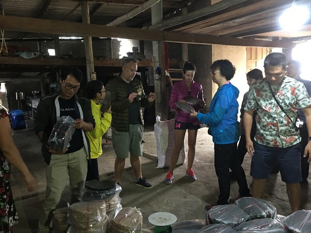Trải nghiệm du thuyền giữa lòng di sản Phong Nha, tham quan các làng nghề - 7 Trải nghiệm du thuyền giữa lòng di sản Phong Nha, tham quan các làng nghề - 7
