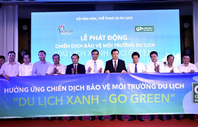 Ngành du lịch tăng tốc, phấn đấu đón 18 triệu lượt khách quốc tế trong năm 2019 - 2 Ngành du lịch tăng tốc, phấn đấu đón 18 triệu lượt khách quốc tế trong năm 2019 - 2