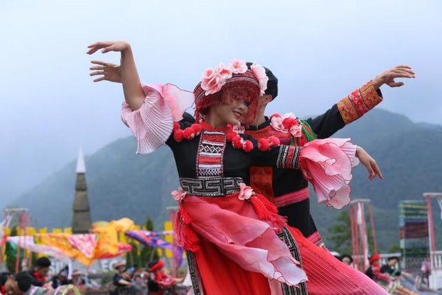 Nhanh chân tới “Xứ sở pha lê - thiên đường tuyết rơi” kẻo hết mùa đông - 5 Nhanh chân tới “Xứ sở pha lê - thiên đường tuyết rơi” kẻo hết mùa đông - 5