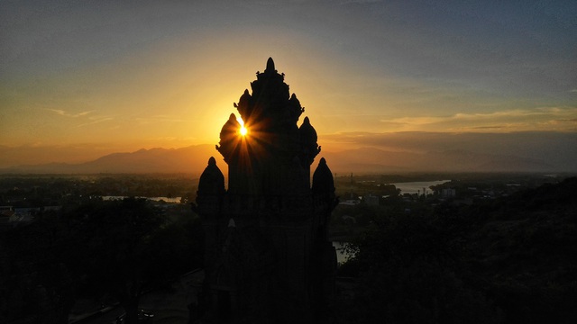 Phan Rang – Tháp Chàm: Viên kim cương thô hút đầu tư - 2 Phan Rang – Tháp Chàm: Viên kim cương thô hút đầu tư - 2