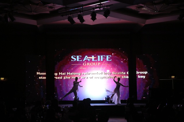 Du thuyền Sealife Legend, biểu tượng mới của vịnh Lan Hạ - 1 Du thuyền Sealife Legend, biểu tượng mới của vịnh Lan Hạ - 1