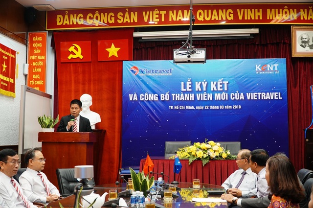 Lễ ký kết hợp đồng và công bố thành viên mới của Vietravel - 2 Lễ ký kết hợp đồng và công bố thành viên mới của Vietravel - 2