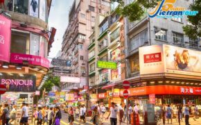 Tuyệt chiêu “săn” hàng hiệu giảm đến 70% ở Hong Kong