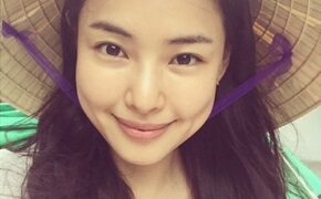 Hoa hậu Hàn Quốc ngồi xích lô thưởng ngoạn cảnh đẹp Hội An