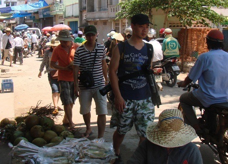 Du khách yên tâm khi đến đảo Lý Sơn với tổng đài hỗ trợ khách du lịch.